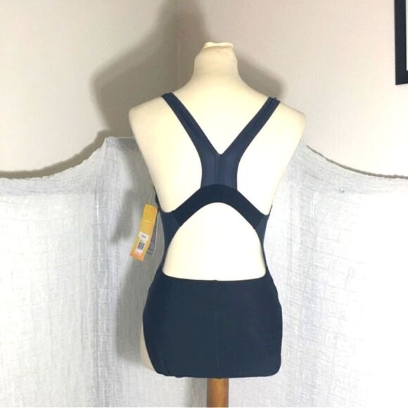 Speedo NWT Fitness One Piece Swimsuit Size 10 - Picture 5 of 11